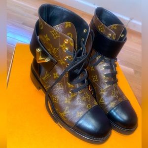 COPY - Louis Vuitton Wonderland Flat Ranger Combat Boots Size 41